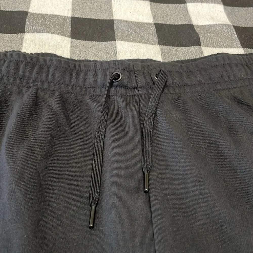 Nike Sportswear Club Fleece Mid-Rise Shorts Women's Plus 3X Black Terrycloth